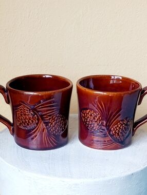 Big Sky Carvers Fusion Pine Cone Ceramic Glazed Set Of 2 Mug 3 "1/2 New